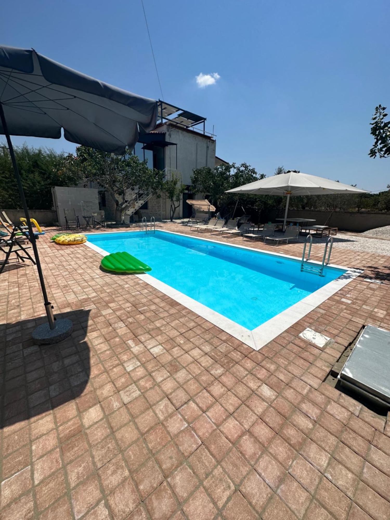 דירות Khloi Solmar Aegina With Private Pool - Jacuzzi מראה חיצוני תמונה