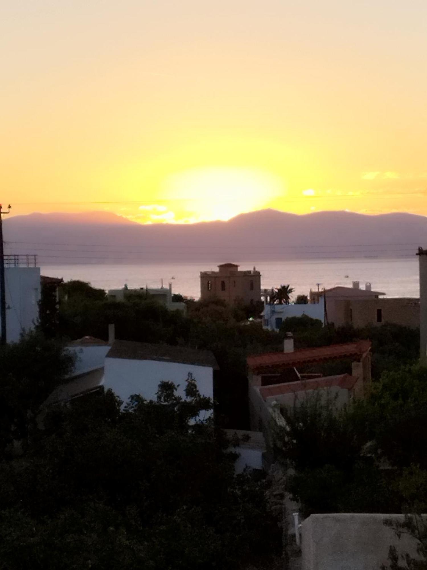 דירות Khloi Solmar Aegina With Private Pool - Jacuzzi מראה חיצוני תמונה
